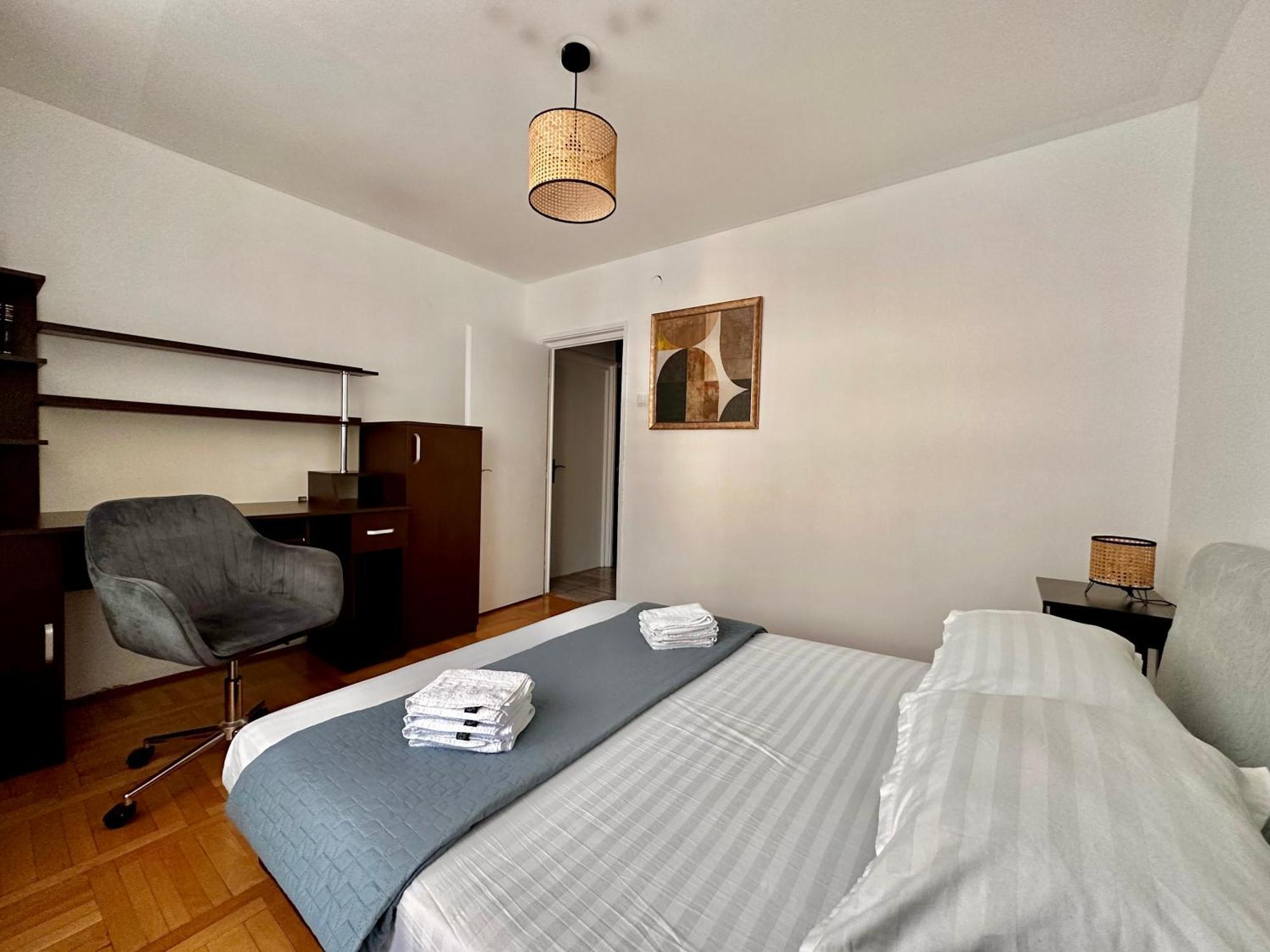 Spacious Zen, Smart Tv, Fully Equipped Kitchen, 70 Mp, Tichete De Vacanta, Late Check-Out Available Bucharest Luaran gambar
